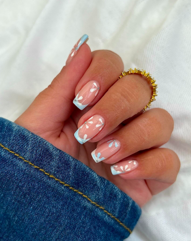 spring nails, cute spring nails, cute spring nails short, cute spring nails simple, cute spring nails acrylic, cute spring nails acrylic square, cute spring nails 2024, cute spring nail art, cute spring nail ideas, cute spring nail designs, floral nails, blue floral nails