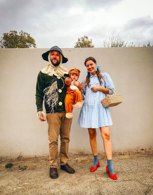 family halloweeen costumes with baby, family halloween costumes, family halloweeen costumes with baby 2025, family halloweeen costumes with baby easy, family halloweeen costumes with baby ideas, family halloween costume ideas