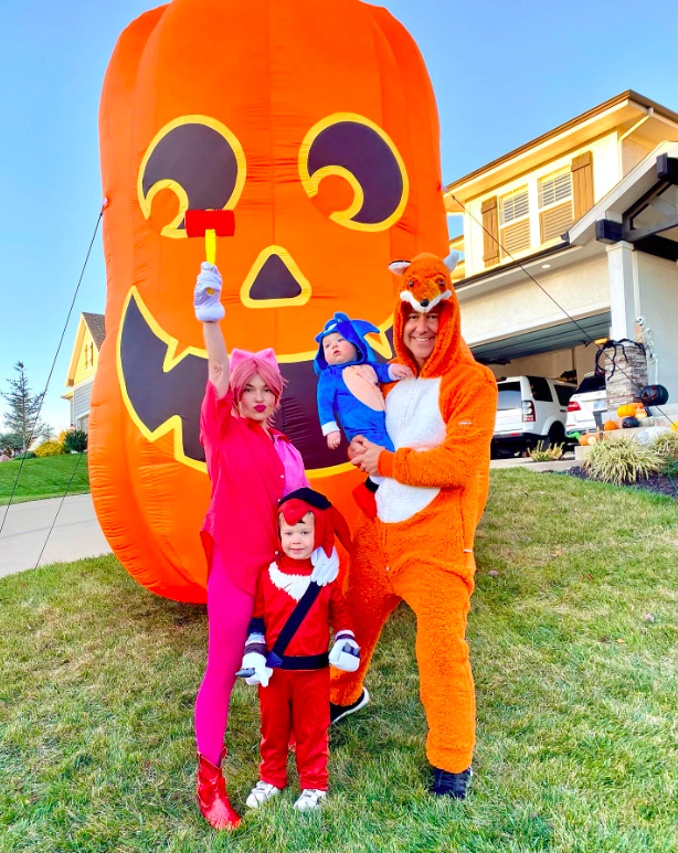 family halloween costumes for 4, family halloween costumes for 4 ideas, family halloween costumes for 4 DIY, family halloween costumes for 4 2025, family halloween costume, family halloween costumes ideas, family halloween costumes for 4 sonic