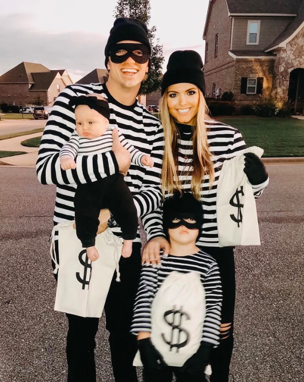 family halloween costumes for 4, family halloween costumes for 4 ideas, family halloween costumes for 4 DIY, family halloween costumes for 4 2025, family halloween costume, family halloween costumes ideas, family halloween costumes for 4 cute
