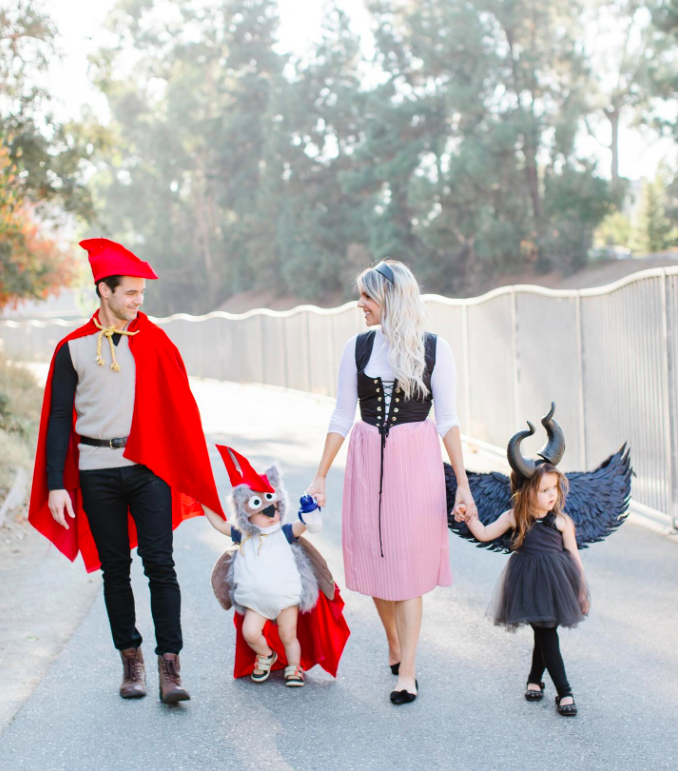 family halloween costumes for 4, family halloween costumes for 4 ideas, family halloween costumes for 4 DIY, family halloween costumes for 4 2025, family halloween costume, family halloween costumes ideas, family halloween costumes for 4 disney
