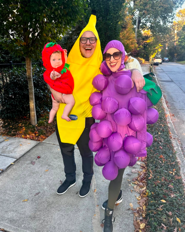 family halloweeen costumes with baby, family halloween costumes, family halloweeen costumes with baby 2025, family halloweeen costumes with baby easy, family halloweeen costumes with baby ideas, family halloween costume ideas