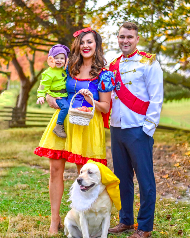 family halloweeen costumes with baby, family halloween costumes, family halloweeen costumes with baby 2025, family halloweeen costumes with baby easy, family halloweeen costumes with baby ideas, family halloween costume ideas