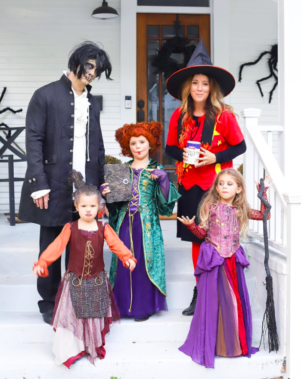 family halloween costumes, family halloween costumes for 5, family halloween costumes for 5 easy diy, family halloween costumes for 5 funny, family halloween costume, family halloween costumes 2025