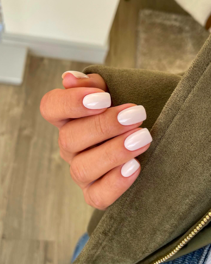 summer nails, summer nails 2026, summer nail ideas, summer nail designs, summer nails simple, summer nails colorful, bright nails, nude nails, neutral nails