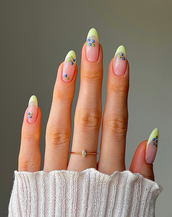 summer nails, summer nails 2026, summer nail ideas, summer nail designs, summer nails simple, summer nails colorful, bright nails, blueberry lemon nails