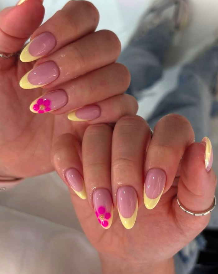 summer nails, summer nails 2026, summer nail ideas, summer nail designs, summer nails simple, summer nails colorful, bright nails, floral nails, summer floral nails