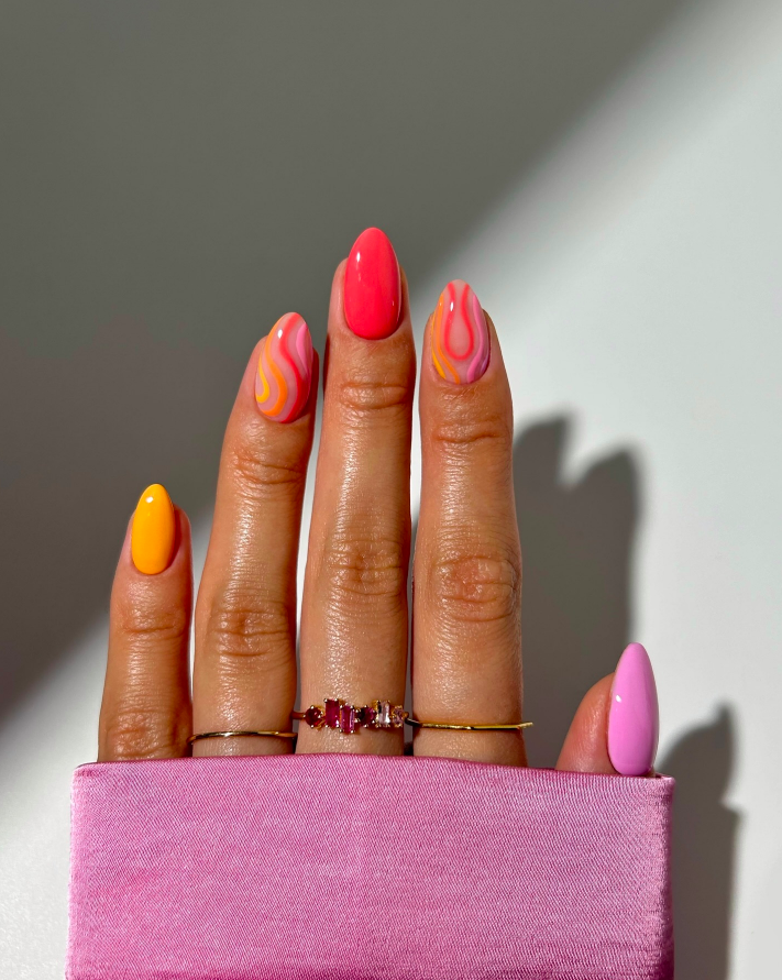 summer nails, summer nails 2026, summer nail ideas, summer nail designs, summer nails simple, summer nails colorful, bright nails, swirl nails