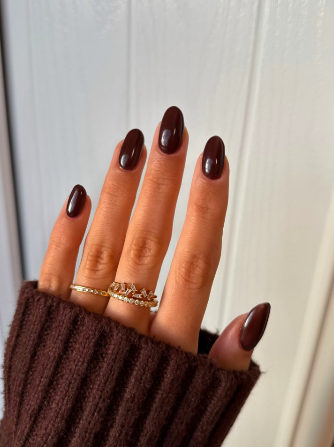 fall nails, fall nails 2026, easy fall nails 2026, simple fall nails, fall nail designs, fall nails acrylic, fall nail ideas, 2026 nail ideas, dark brown nails, fall nails brown, almond nails fall