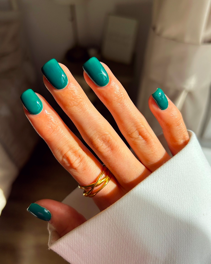 fall nails, fall nails 2026, easy fall nails 2026, simple fall nails, fall nail designs, fall nails acrylic, fall nail ideas, 2026 nail ideas, teal nails, green nail nails, square nails
