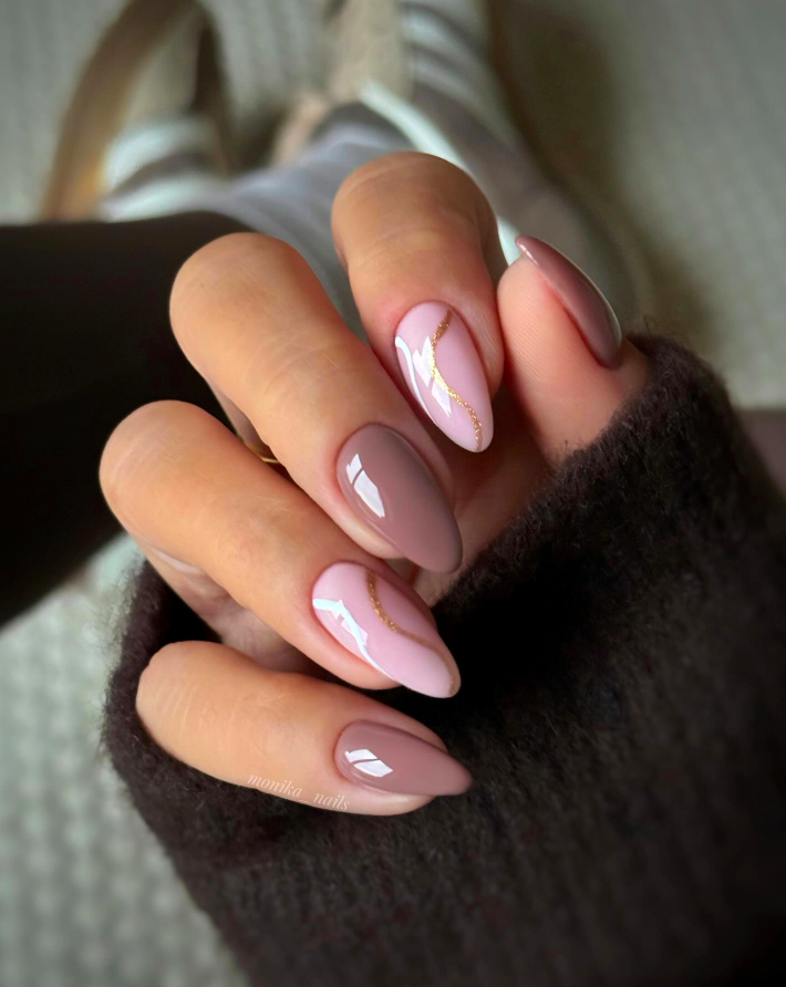 fall nails, fall nails 2026, easy fall nails 2026, simple fall nails, fall nail designs, fall nails acrylic, fall nail ideas, 2026 nail ideas, light brown nails, brown swirl nails, almond nails fall